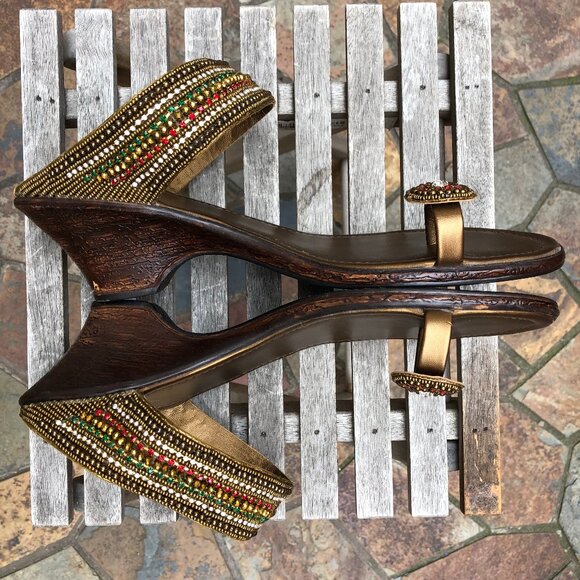 Beaded Thong Sandals - Picture 3 of 7